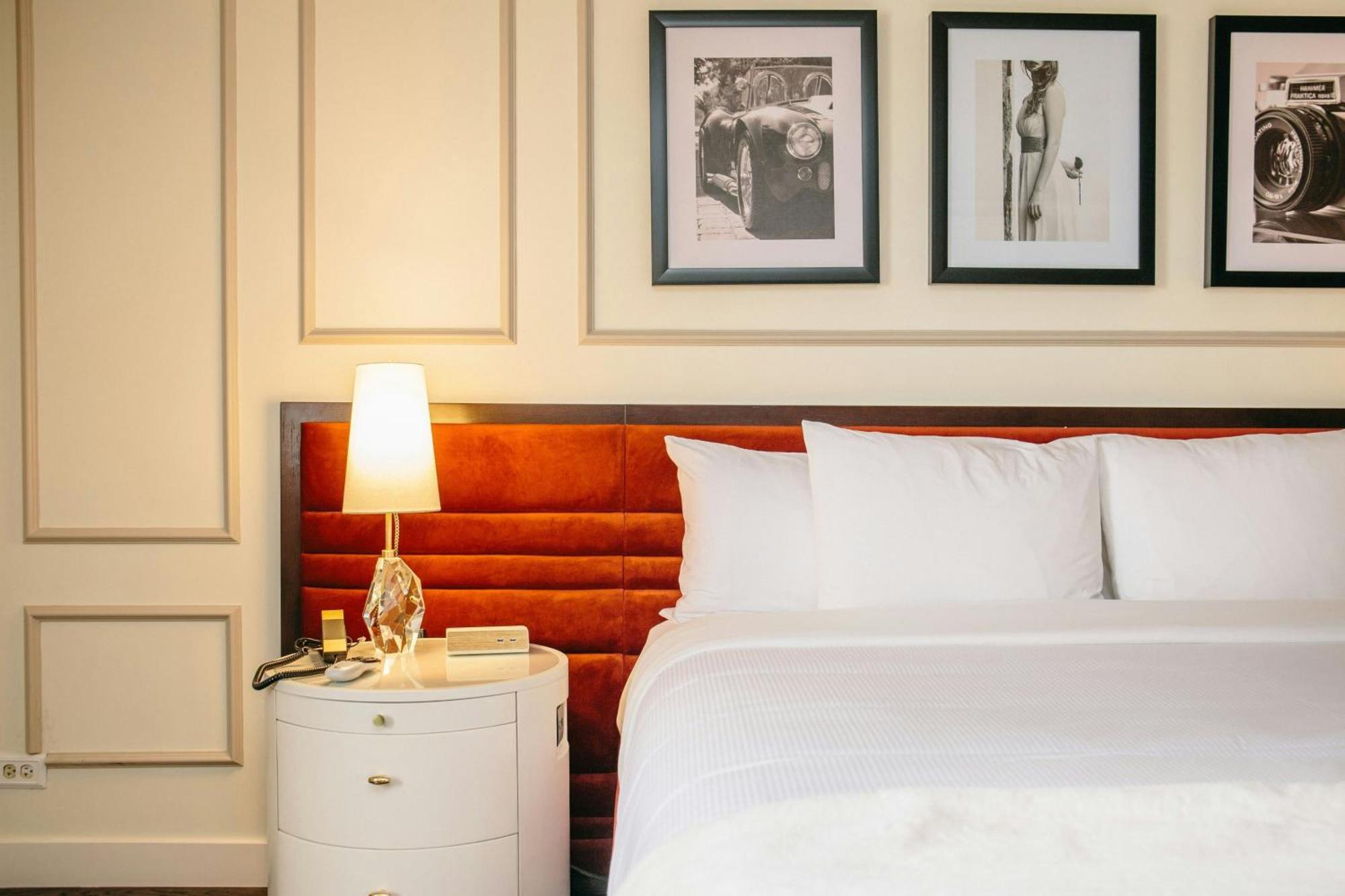 The Drake Oak Brook, Autograph Collection Hotel 4*