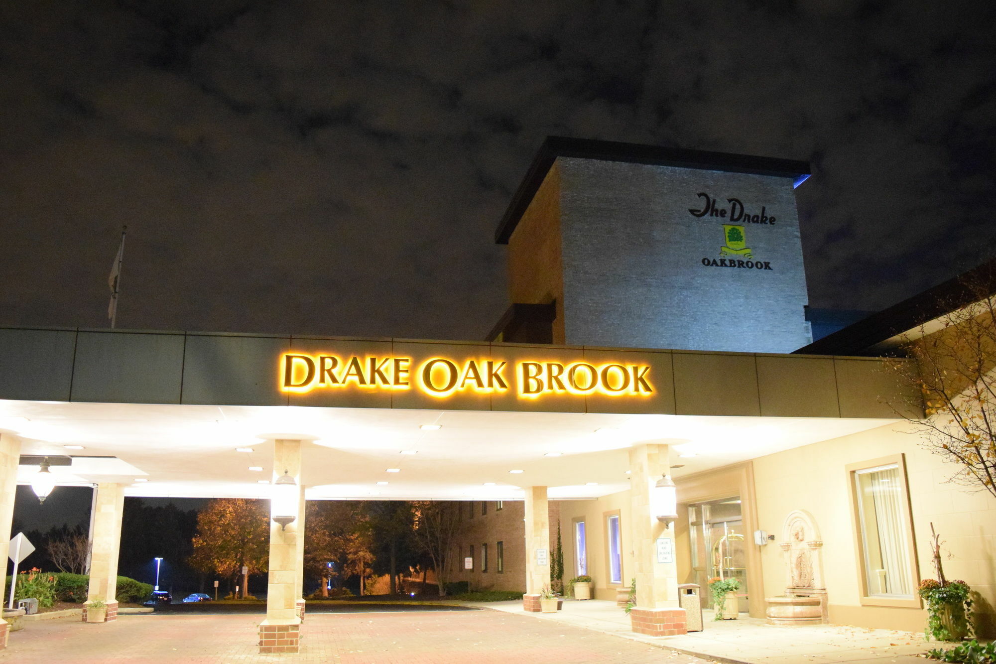 The Drake Oak Brook, Autograph Collection Hotel 4*